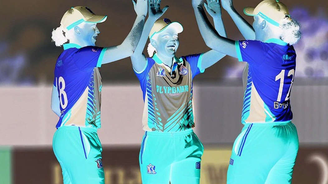রাওয়ালপিন্ডির লাল মাটি ও ঢাকার শোবার ঘর: বাংলাদেশের টেস্ট জয়ের অদৃশ্য খাতা