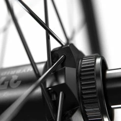 Dt-swiss Roue Avant HU 1900 Spline® 27,5" 35mm CL Boost -Le Cyclo Moderne Soldes Boutique DTSwiss HU 1900 ProductDetail Hub 002 1920px4im29dVzUqDOj